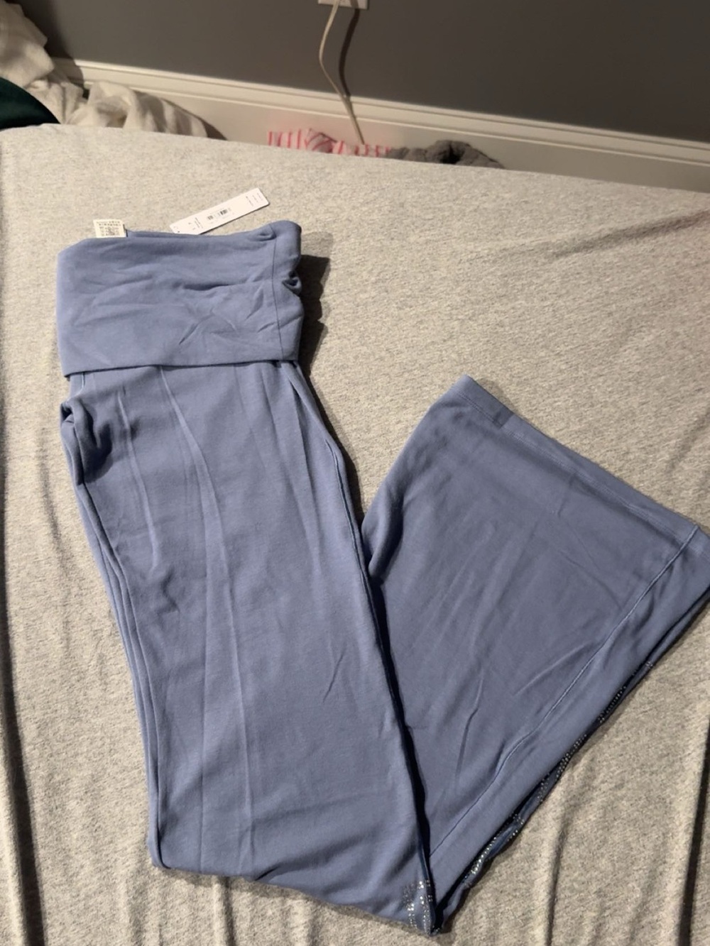 PINK Victoria's Secret Lavender Blue Wide-Leg Leggings